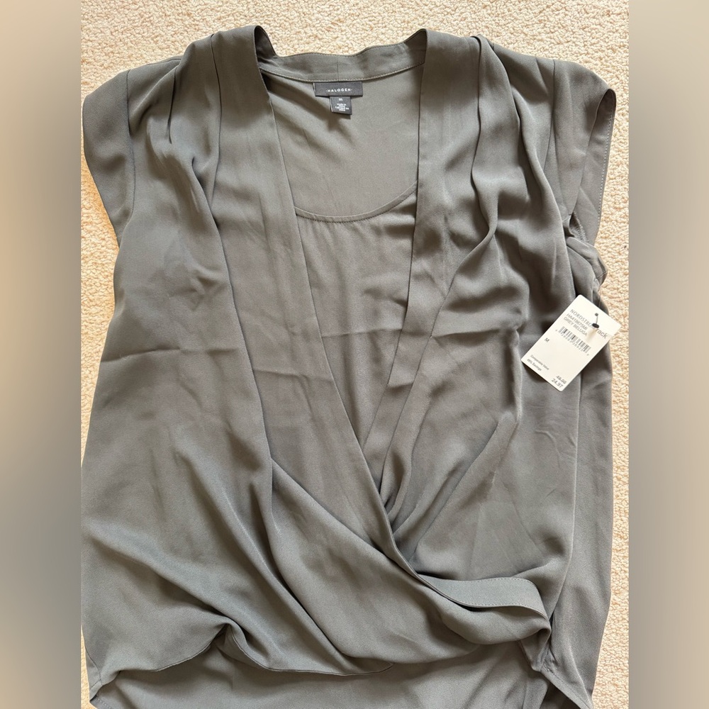 *NWT Halogen Top